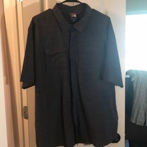 Short sleeve The North face button up shirt